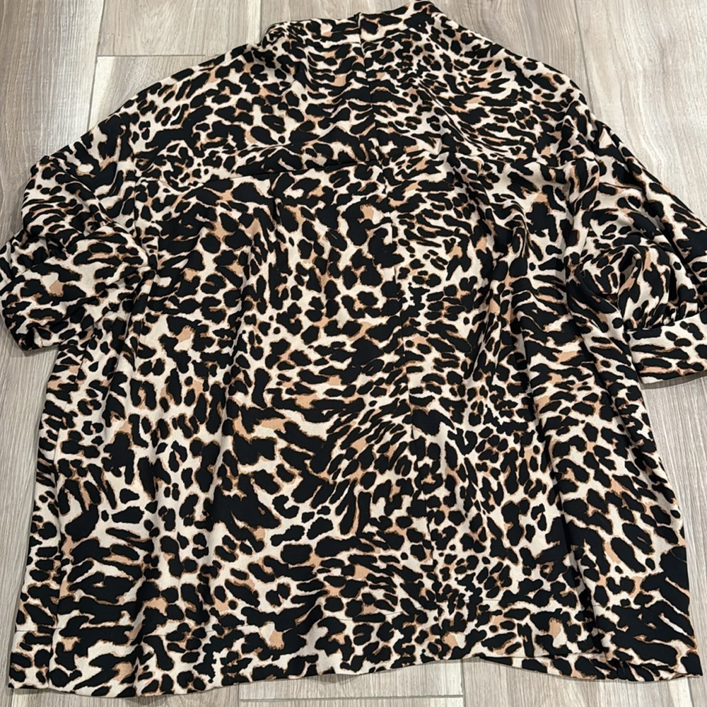 Leopard Print Blouse - Picture 5 of 6
